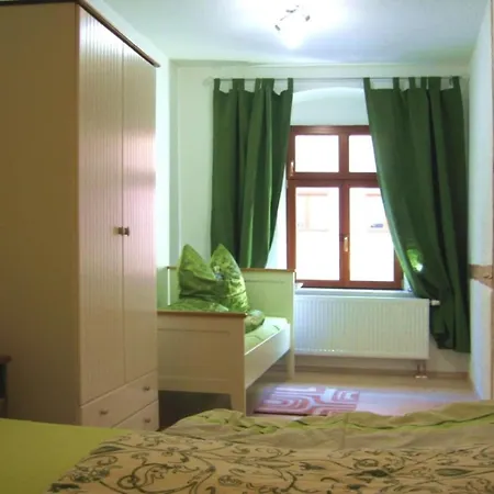 Above Painters Casa de Férias *