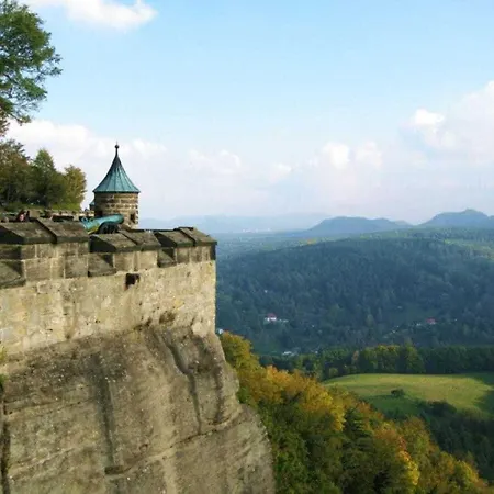 Above Painters Casa de Férias *