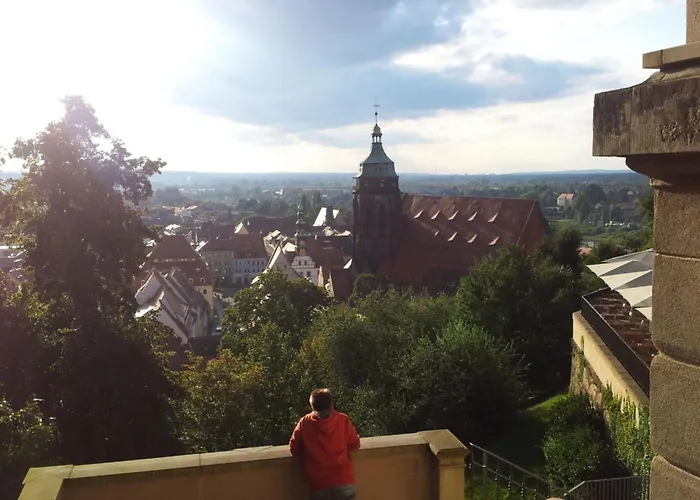 Above Painters בית נופש פירנה