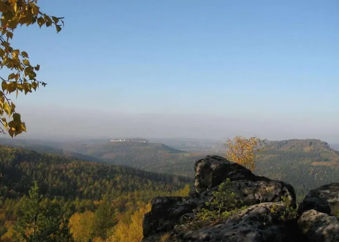 בית נופש Above Painters