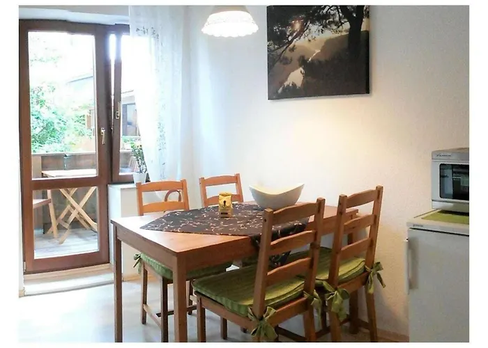 Above Painters * פירנה